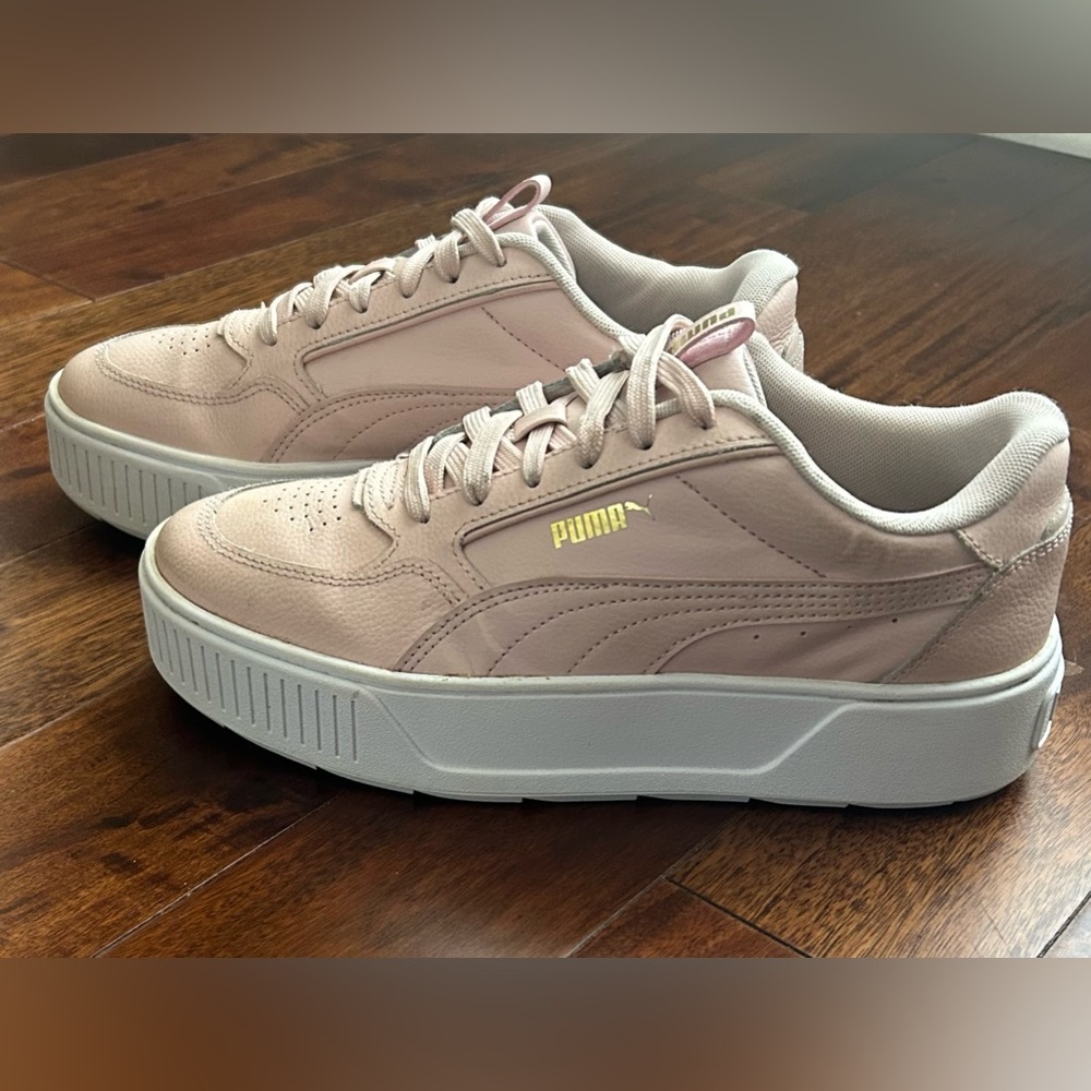WOMENS PUMA CARINA STREET SD
